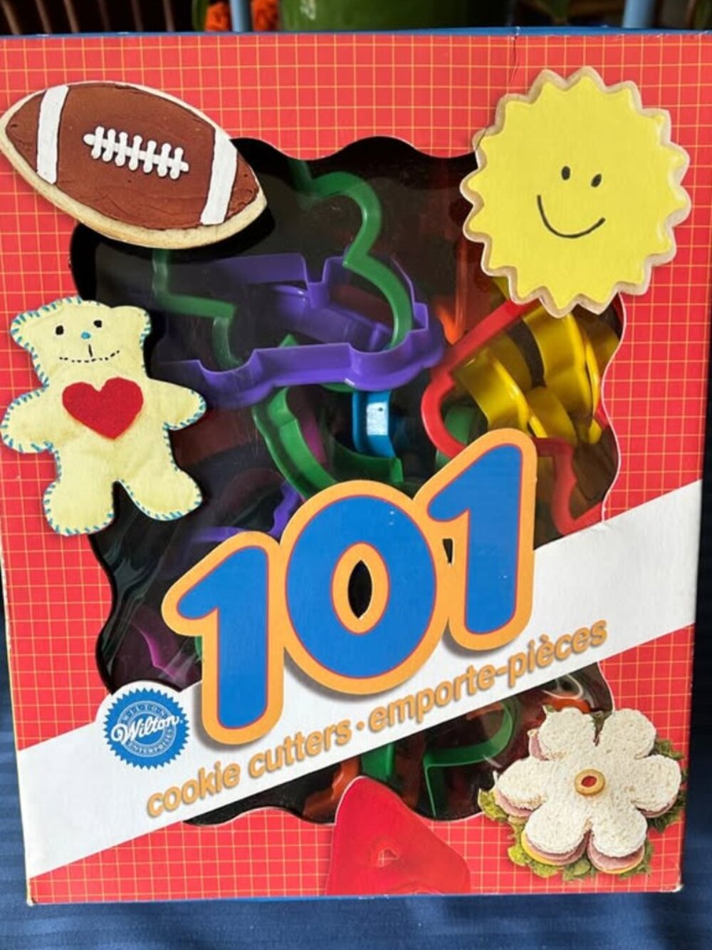 NWT 101 Wilton Plastic Cookie Cutters